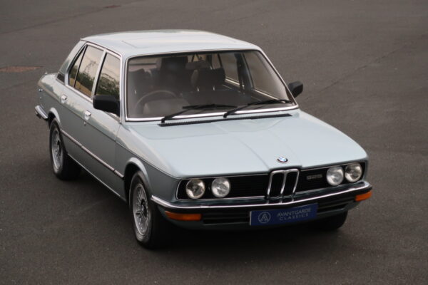 BMW 525 Automatic E12