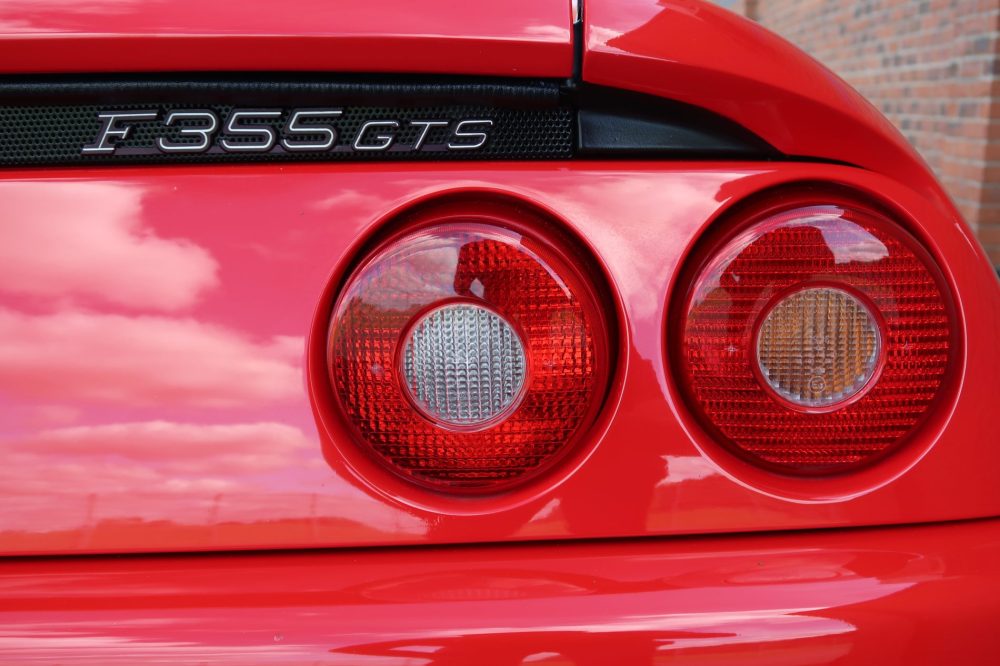 Ferrari F355 GTS 6-speed
