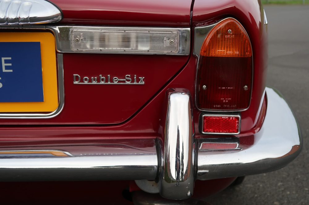 Daimler Double Six LWB