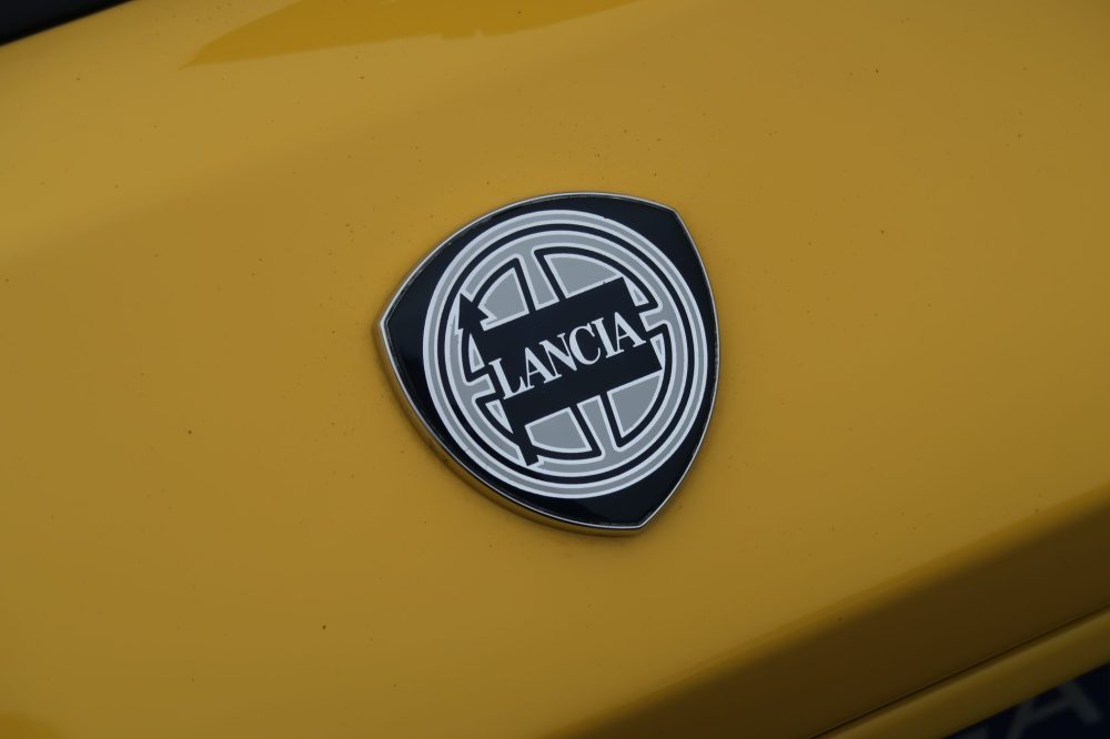 Lancia Delta HF Integrale Evo II Giallo Ginestra
